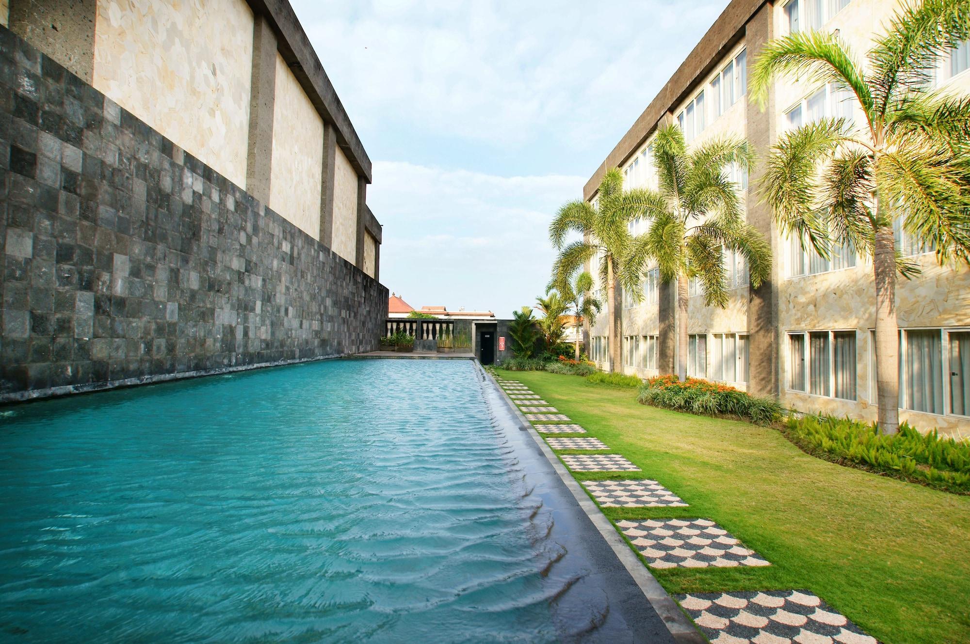 Aston Denpasar Hotel & Convention Ngoại thất bức ảnh