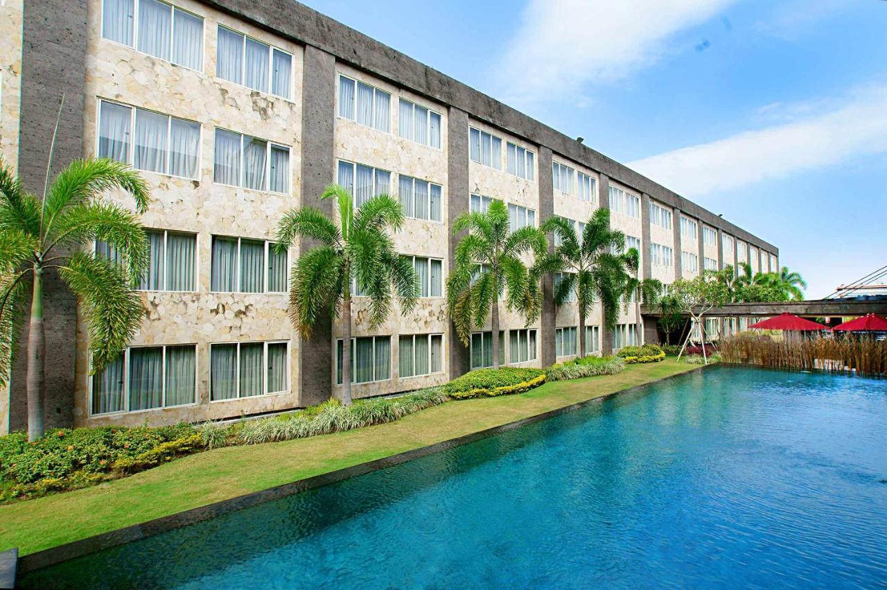 Aston Denpasar Hotel & Convention Ngoại thất bức ảnh